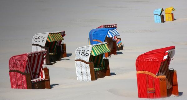 Strandkörbe auf der ostfriesischen Insel Juist