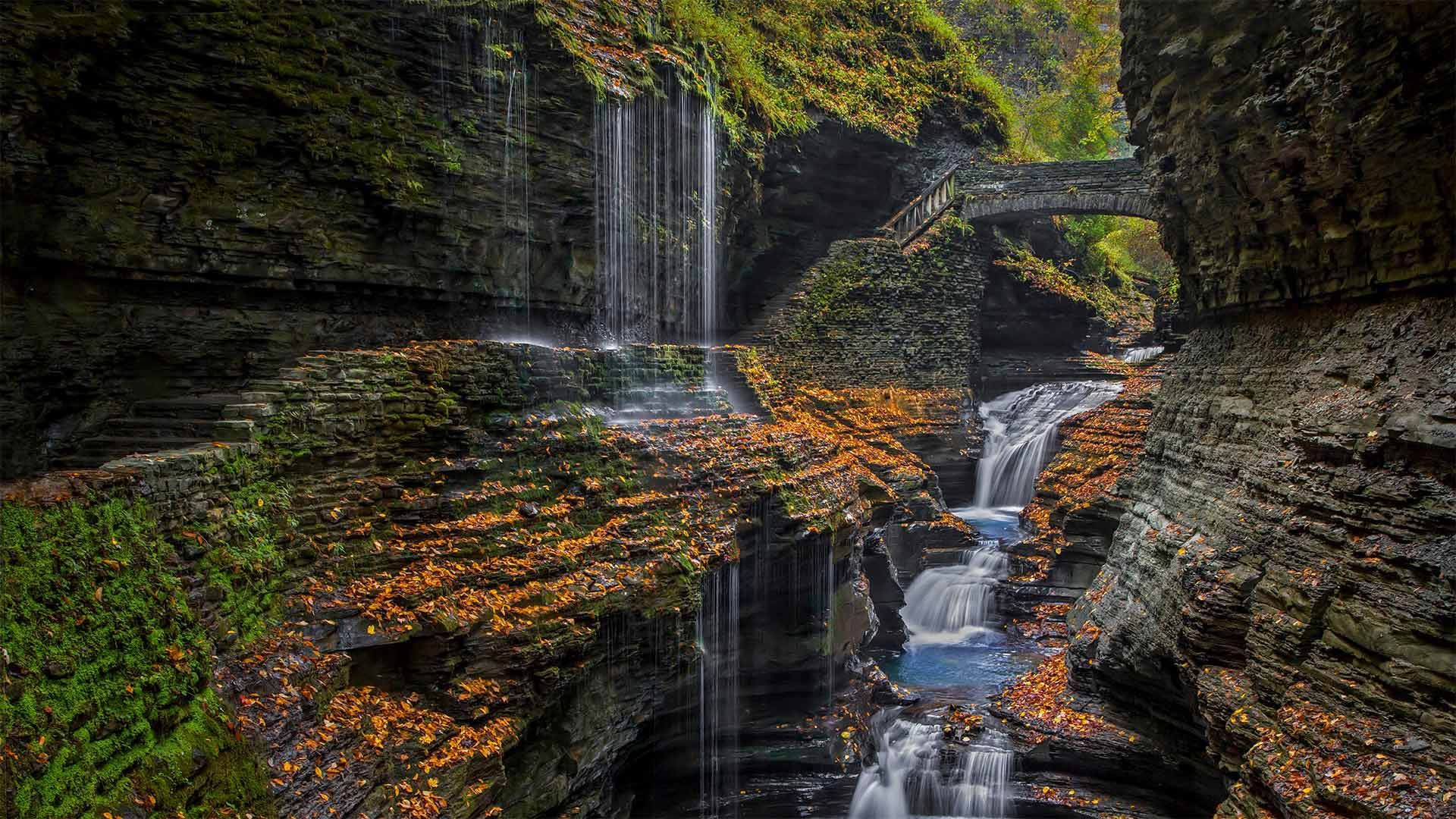 Watkins Glen State Park\'s Rainbow Falls, upstate New York, USA