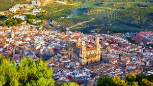 Catedral de la Asunción, Jaén, Andalucía, España (© JoseIgnacioSoto/Getty Images)(Bing España)