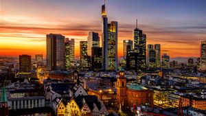 Frankfurt am Main, Hessen, Deutschland (© ER_09/Shutterstock)(Bing Deutschland)