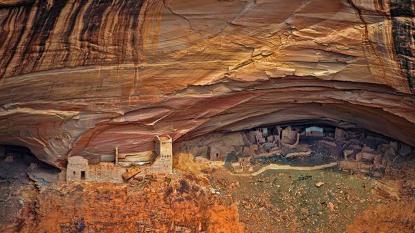 Cliff dwelling at Canyon de Chelly National Monument in Arizona