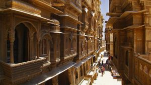 Jaisalmer, Rajasthan, India (© Axel Fassio/Getty Images)(Bing Australia)