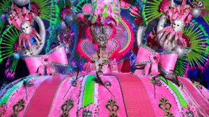 Reina del Carnaval de Santa Cruz de Tenerife, España (© DESIREE MARTIN/Getty Images)(Bing España)