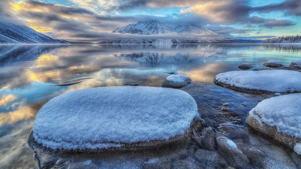 Kathleen Lake and Mount Worthington in Kluane National Park, Yukon, Canada