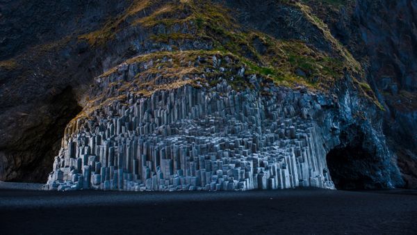 Formations de basalte sur Reynisfjara Beach, Islande