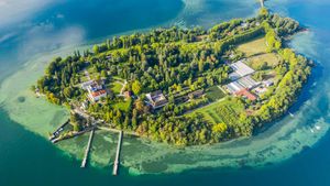 Mainau, Lake Constance, Germany (© Amazing Aerial Agency/Offset by Shutterstock)(Bing Australia)