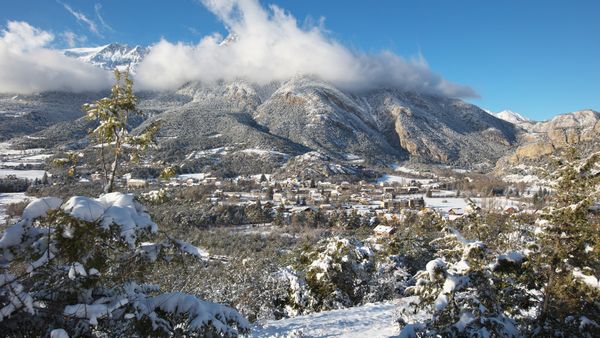 Barcelonnette aux portes des Hautes Vallées de l'Ubay, Alpes-de-Haute-Provence, France