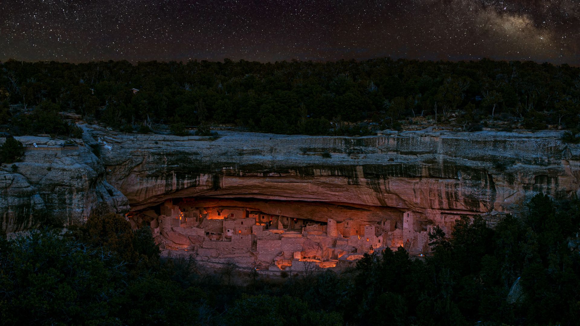 Abitazioni rupestri nel Parco Nazionale di Mesa Verde in Colorado, USA