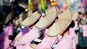 越中おわら節の踊り, 東京 (© Keith Tsuji/特派員/Getty Images)(Bing Japan)