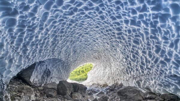 La "Cappella di ghiaccio" ai piedi del Monte Watzmann, Baviera, Germania