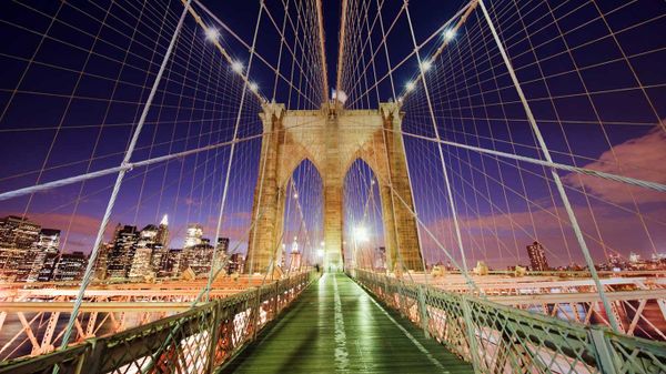 Brooklyn Bridge and Manhattan skyline, New York City, New York