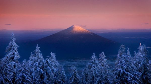 Black Butte, seen from the Mount Jefferson Wilderness, Oregon, USA