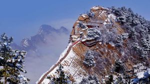 Mont Hua dans la province du Shaanxi, Chine (© Tao Ming/REX Shutterstock)(Bing France)