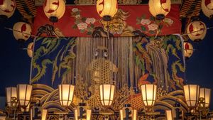 秩父夜祭の屋台, 埼玉県 秩父市 (© Joshua Hawley/Alamy)(Bing Japan)