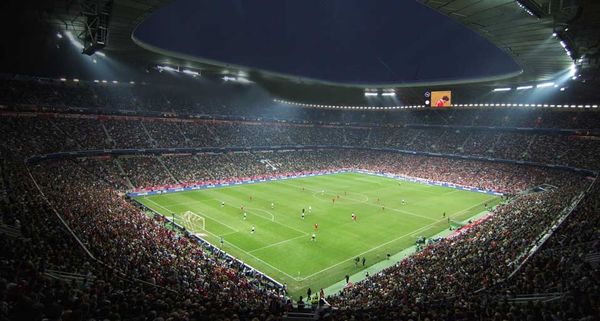 Fußballspiel in der Allianz-Arena, München