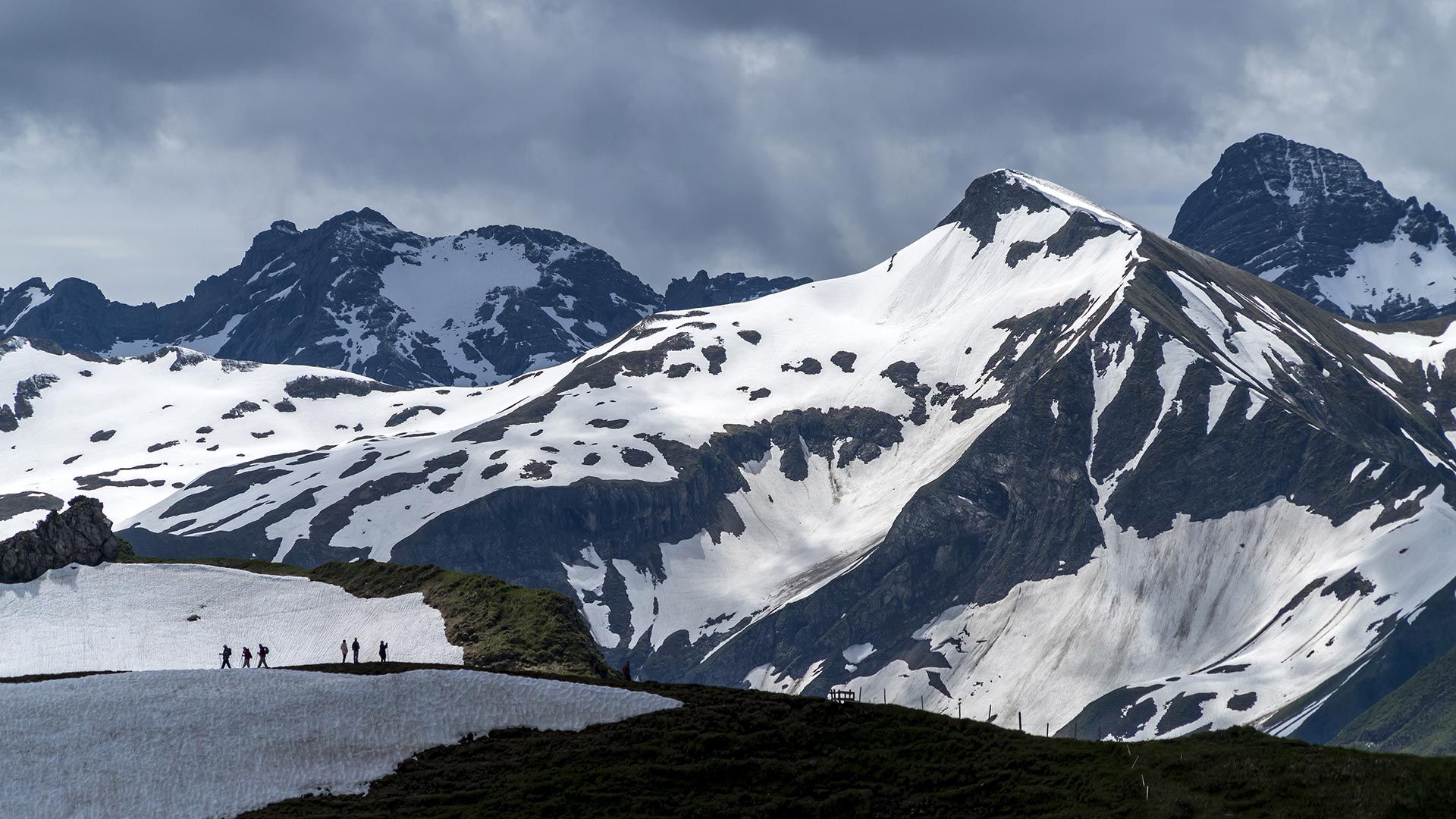 Wandergruppe in den Allgäuer Alpen bei Oberstdorf, Bayern, Deutschland