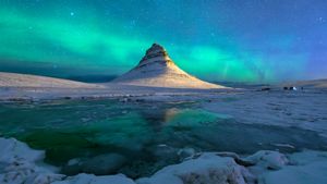 教堂山，斯奈山半岛，冰岛 (© Ratnakorn Piyasirisorost/Getty Images)(Bing China)