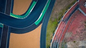 Vue aérienne du circuit Bugatti, Le Mans (© Lou Benoist/AFP via Getty Images)(Bing France)
