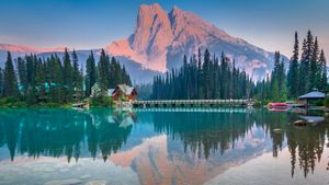 Mount Burgess and Emerald Lake in Yoho National Park, British Columbia, Canada (© Feng Wei Photography/Getty Images)(Bing Australia)