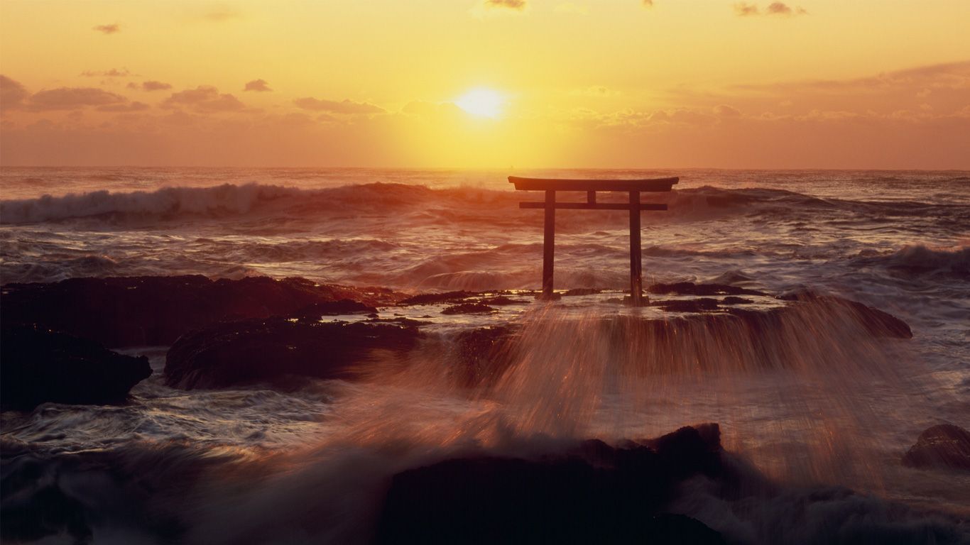 Sunrise view from the 8th station on Mt. Fuji of the fog-covered Yamanaka Lake, Japan