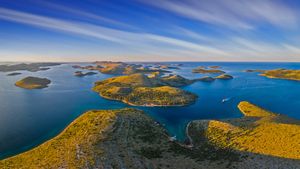 コルナティ諸島, クロアチア (© Anton Petrus/Getty Images)(Bing Japan)