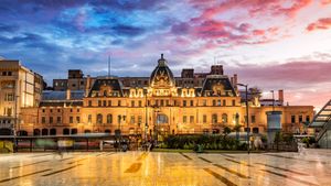 Constitución railway station, Buenos Aires, Argentina (© Grafissimo/Getty Images)(Bing New Zealand)