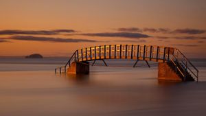 Belhaven Bay Bridge, Firth of Forth, Scotland (© Frame Focus Capture/Getty Images)(Bing United Kingdom)