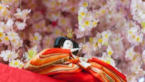 ひな人形 (© Masayoshi Hirose/Shutterstock)(Bing Japan)