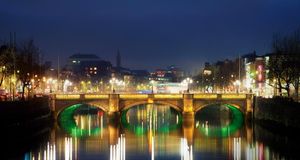 O’Connell Bridge over the River Liffey in Dublin, Ireland (© Design Pics/Corbis) &copy; (Bing United States)