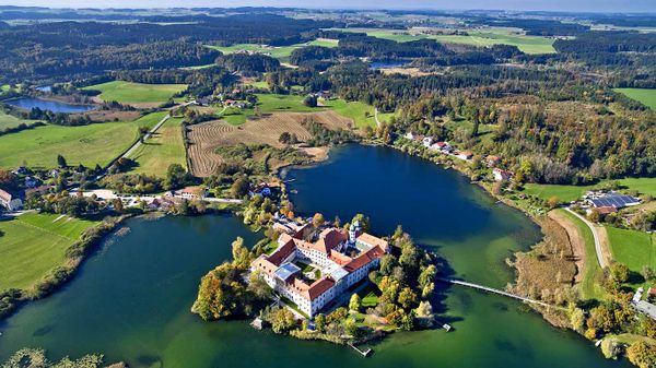 Kloster Seeon, Chiemgau, Bayern, Deutschland