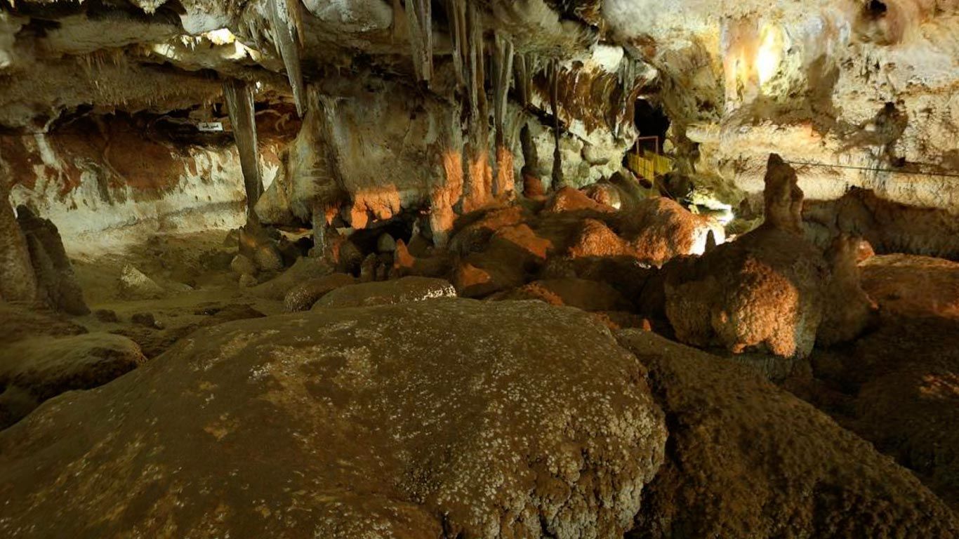 Katale Khor cave in Iran