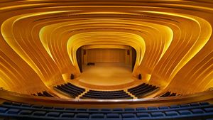 Concert hall of the Heydar Aliyev Center in Baku, Azerbaijan (© VIEW Pictures Ltd/Alamy)(Bing United Kingdom)