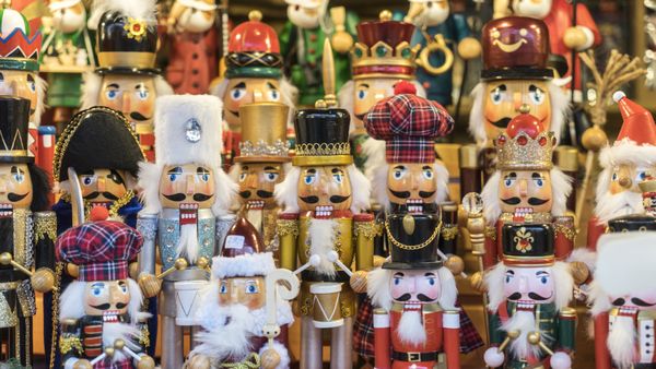 Souvenirverkauf auf dem Christkindlesmarkt, Nürnberg