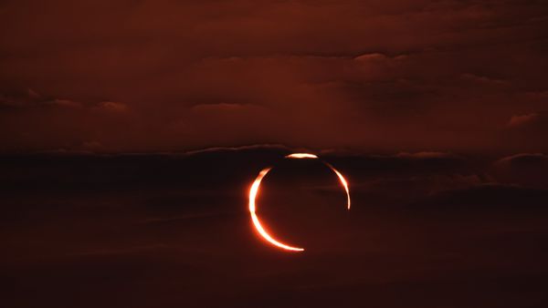 Eclissi solare anulare "Ring of Fire", Doha, Qatar