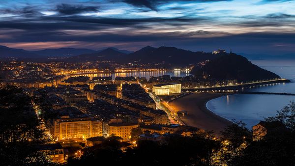 ｢サン・セバスティアンの夜景｣スペイン