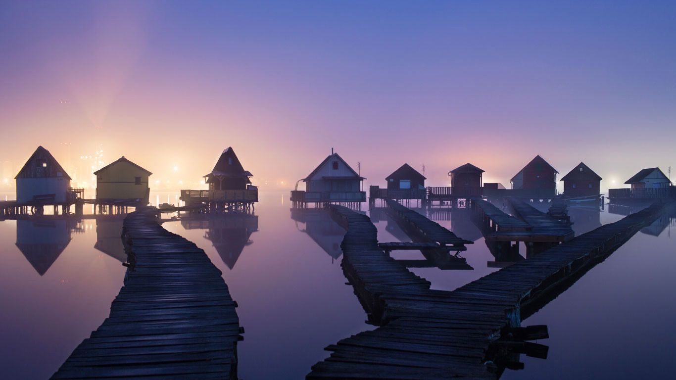 House boats on Bokodi-Hutoto Lake near Oroszlány, Hungary