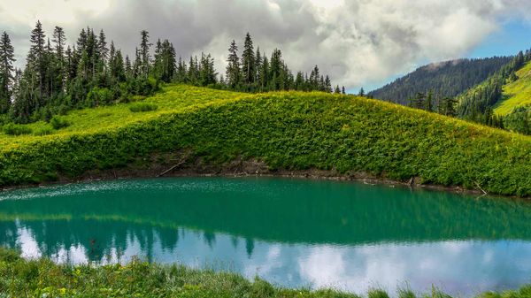 Spoon Lake, Mt. Cheam, Chilliwack, BC, Canada