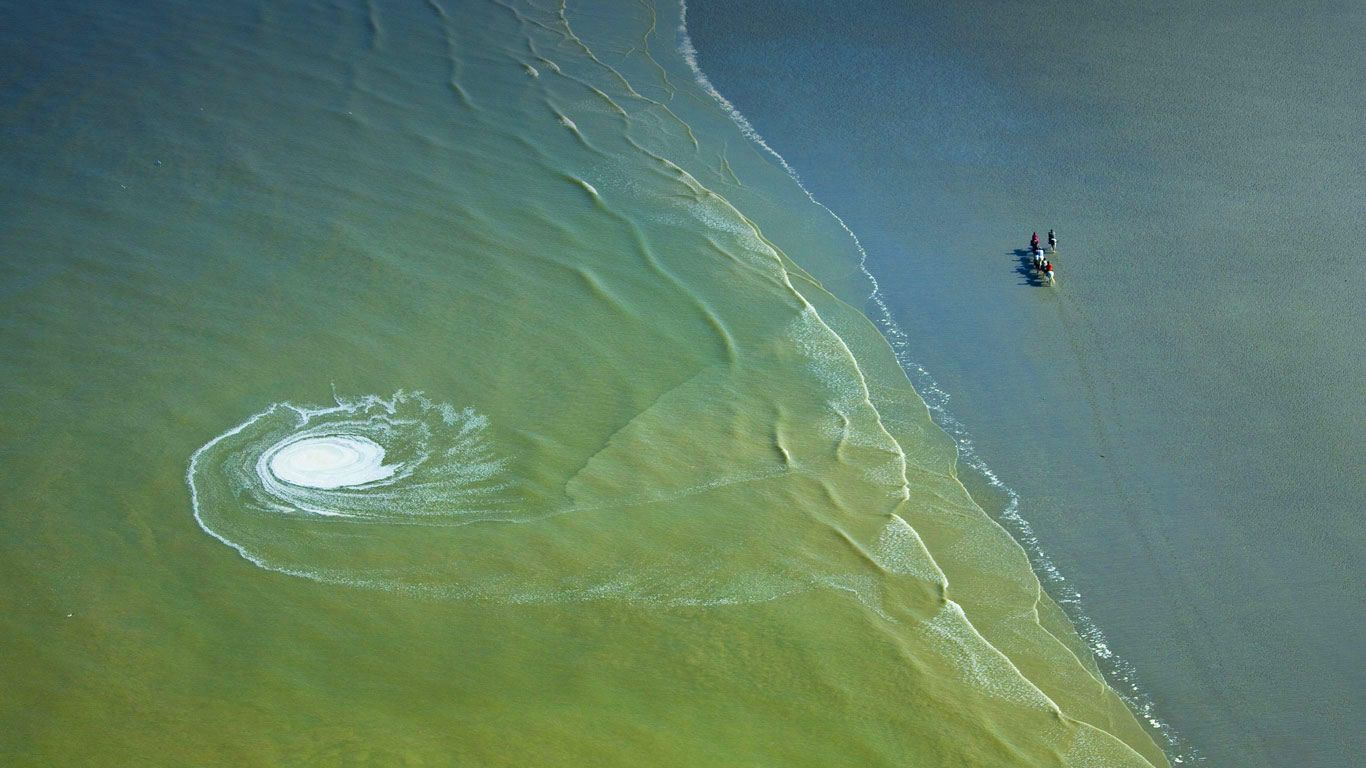 Vue aérienne d’un maelstrom  dans la Baie de Somme, Cayeux-sur-Mer, Picardie