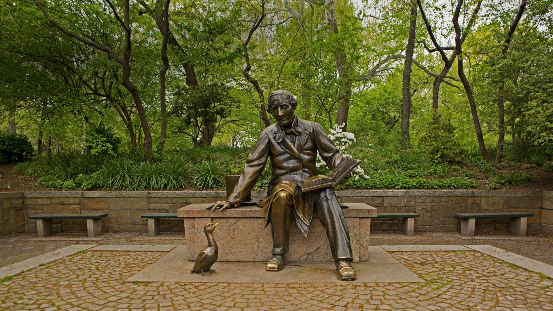 Statue of Hans Christian Andersen in New York City’s Central Park