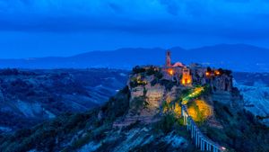 Civita di Bagnoregio, Latium, Italie (© Westend61/Superstock)(Bing France)