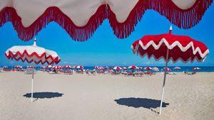 迈阿密南海滩，美国佛罗里达州 (© Claudia Uripos/eStock Photo)(Bing China)