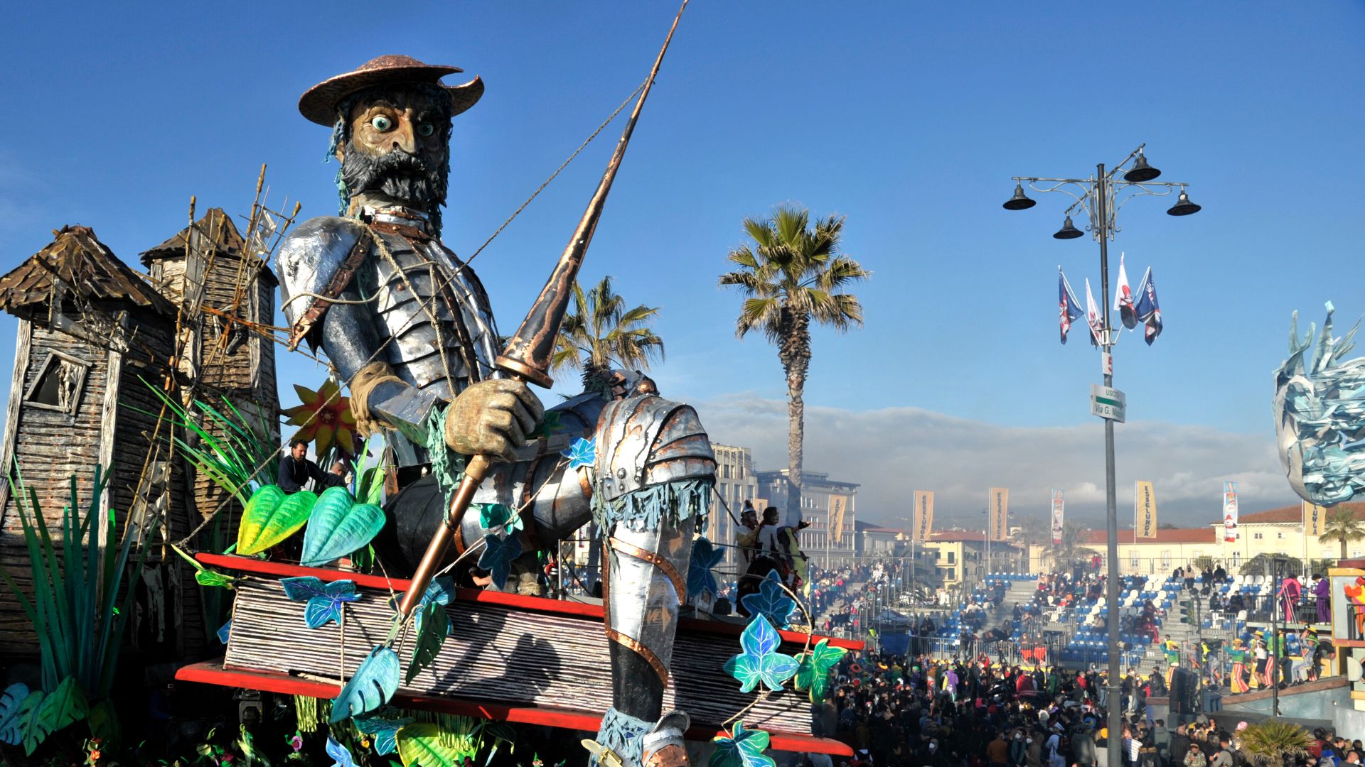 Sfilata dei carri di Carnevale di Viareggio, Toscana, Italia