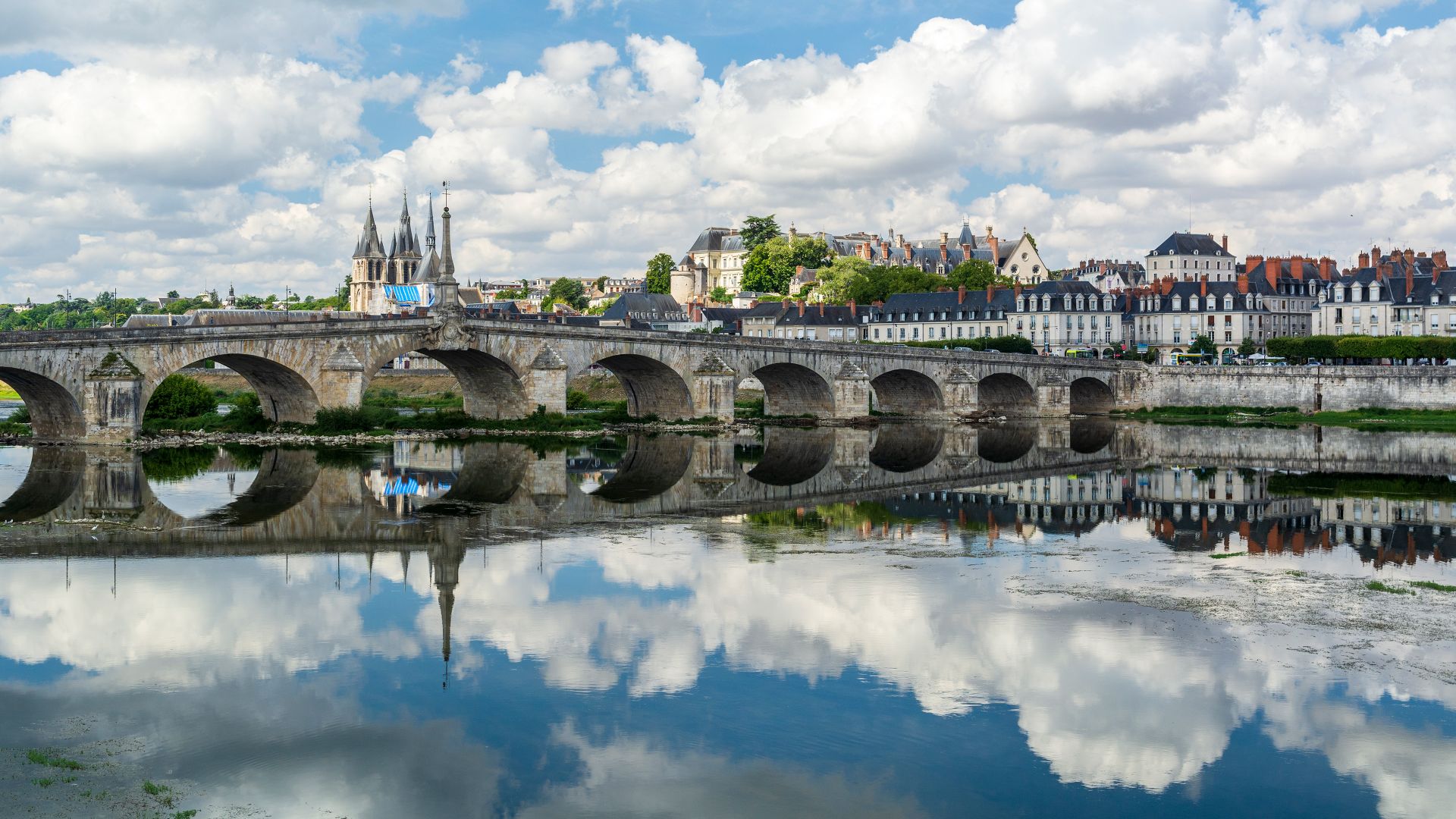 Vue et reflets de Blois, Val de Loire