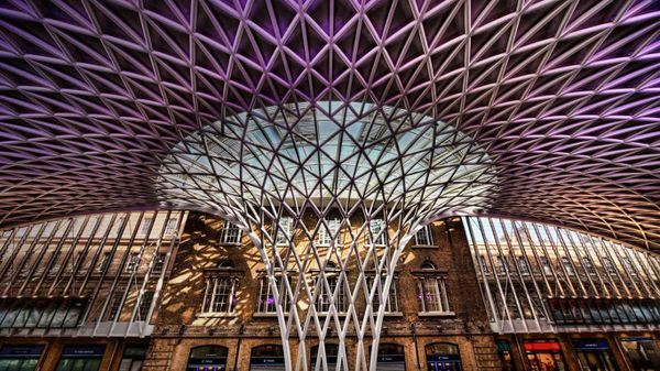 Lattice architectural detail in the concourse at King‘s Cross train station, London, England
