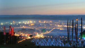 A view of the Glastonbury Festival site from Pennard Hill, Somerset at dawn, June 2009. (© Jim Dyson/Getty Images)(Bing United Kingdom)
