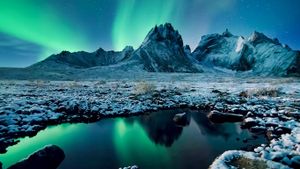 Aurora borealis over Tombstone Territorial Park, Yukon, Canada (© Nagesh Mahadev)(Bing United States)