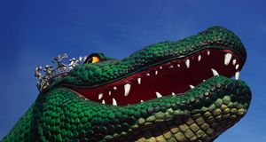 Alligator float during the Mardi Gras celebration in New Orleans, Louisiana -- Richard Cummins/Corbis &copy; (Bing United States)