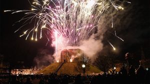 Fireworks at Clifford's Tower during the Jorvik Viking Festival (© Ian Forsyth/Stringer/Getty Images)(Bing United Kingdom)