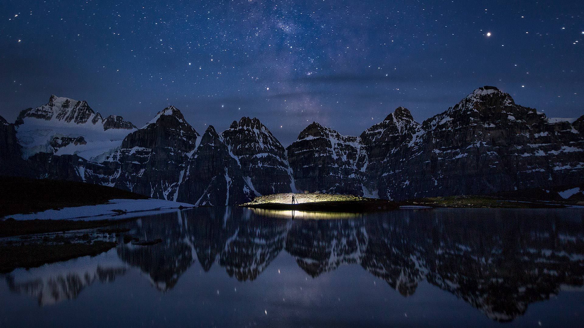 Minnestimma Lake, Banff, Alberta, Canada