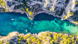 Calanque d'En-Vau, parc national des Calanques, Côte d’Azur (© Marco Bottigelli/Getty Images)(Bing France)